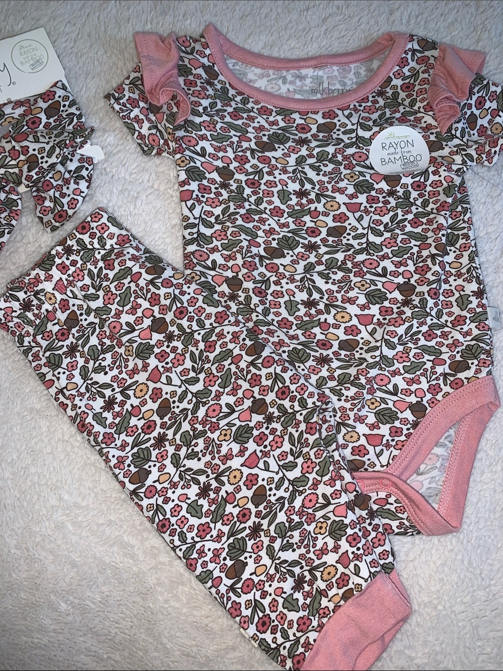 NWT Milkberry 3pc Set 3-6M Bamboo Bodysuit Pants Headband Acorns - Picture 9 of 9